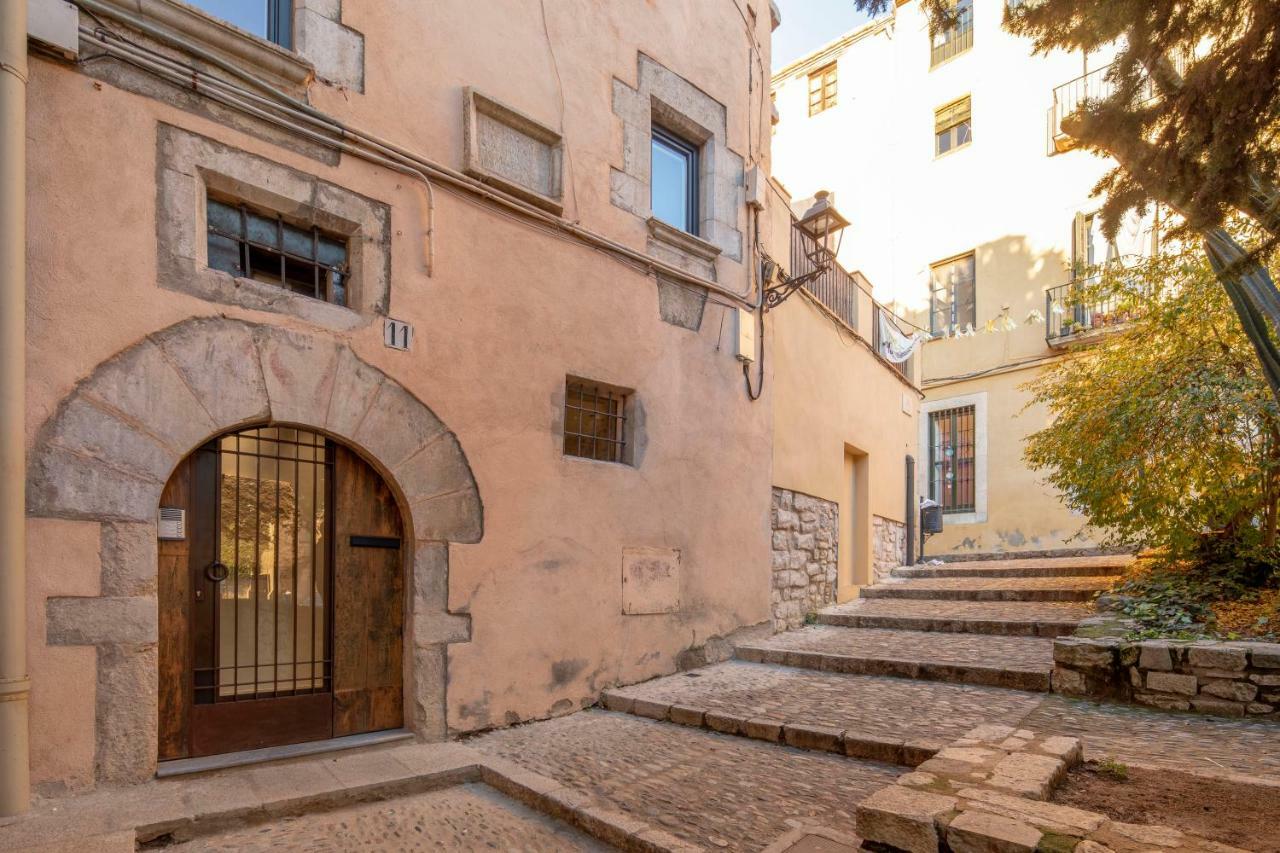 Apartamento Historico En El Barri Vell Girona Apartment Luaran gambar